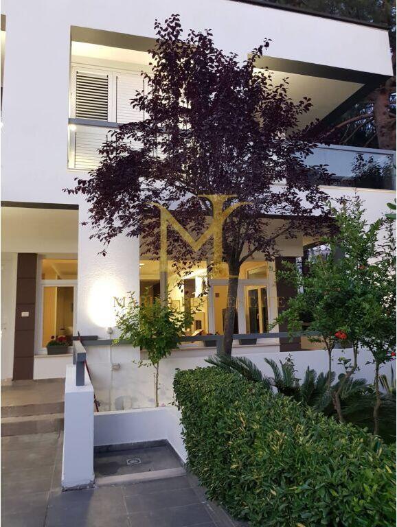 VILLA IN VENDITA NEL COMPLESSO LURA 1 GOLFO DI LALZIA!