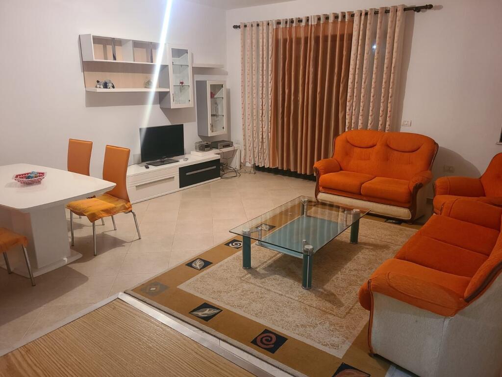 VENDESI APPARTAMENTO 2+1+2 YZBERISHT 160.000 EURO