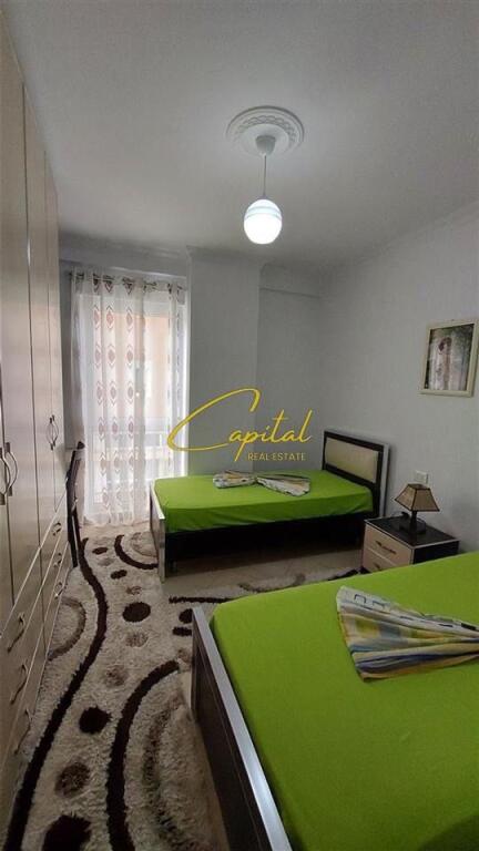 APARTAMENT ME QERA 2+1+2 ISH STACIONI TRENIT 800 EURO