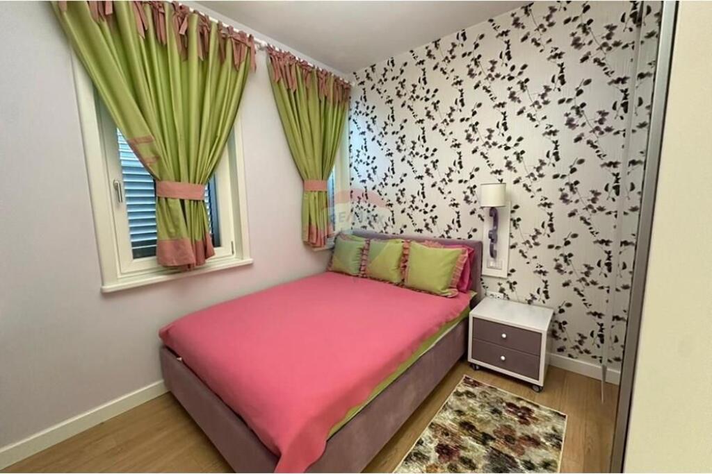Apartment 3+1+3 for rent at Kodra e Diellit