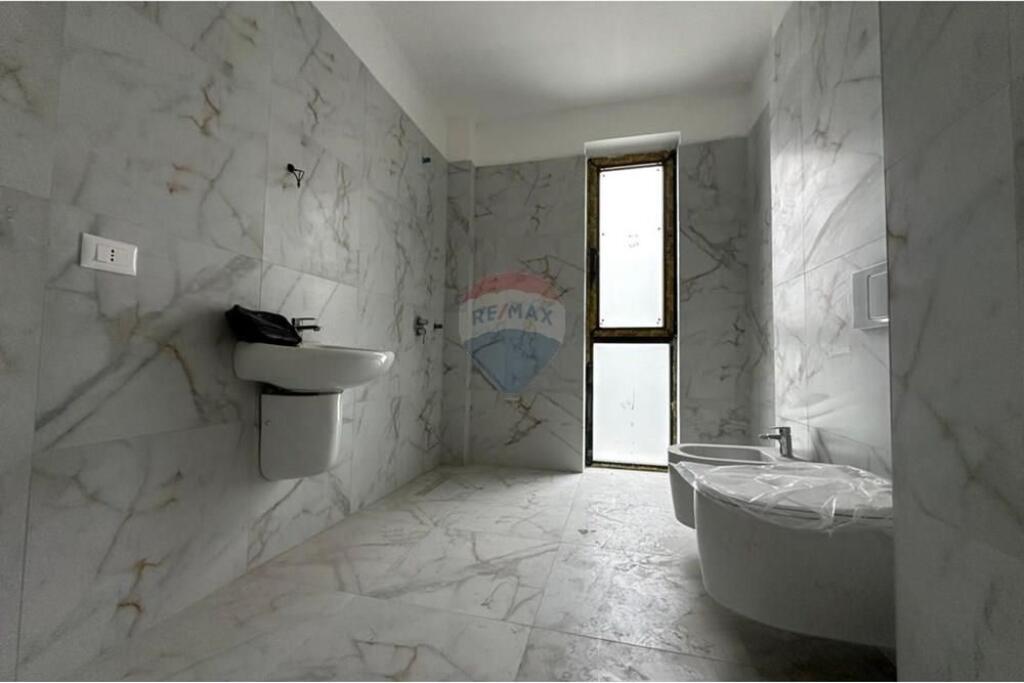 Vendesi in vendita 2+1+2 nel complesso Eagle Residence