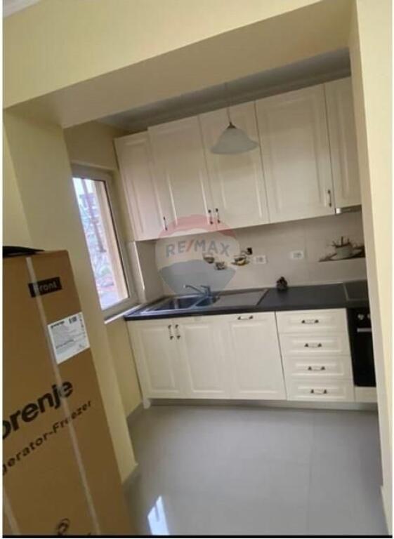 Apartament per qira 2+1 tek Materniteti i Ri