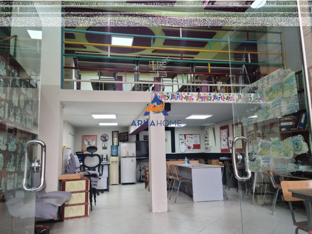 BUSINESS PREMISES FOR RENT 80M2 "FORMER ELECTRIC MARKET" 600 EURO