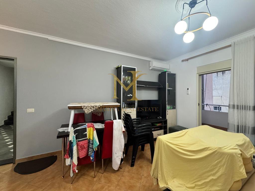 Appartamento 1+1 in vendita, 2 balconi, a Shkëmbi e Kavajës, Durrës