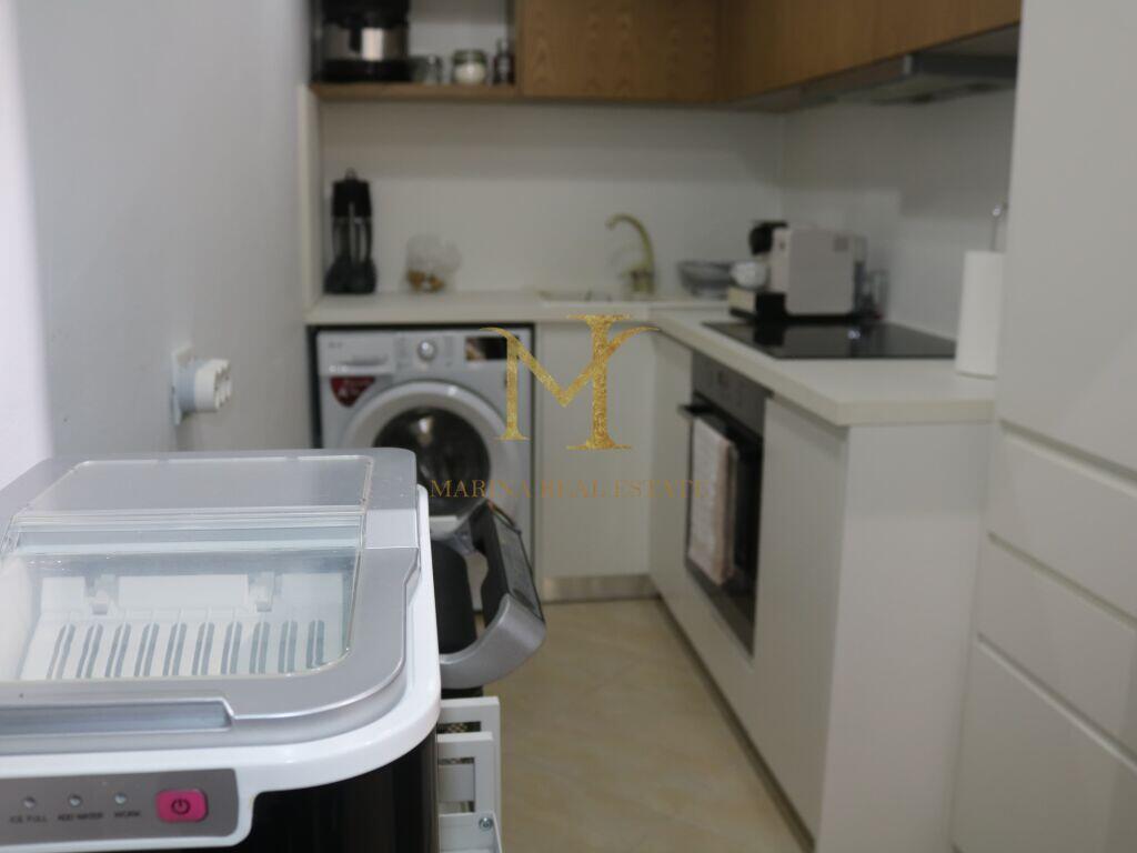 VENDESI APPARTAMENTO 2+1 CON CORTILE LURA 3 BAIA DI LALZ +CORTILE