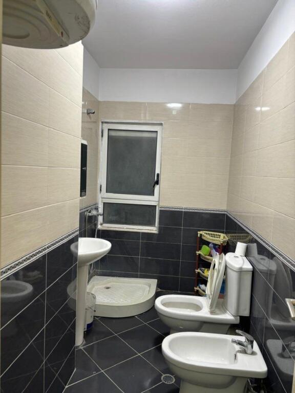Apartament 1+1 me qera tek Spitali Amerikan 2
