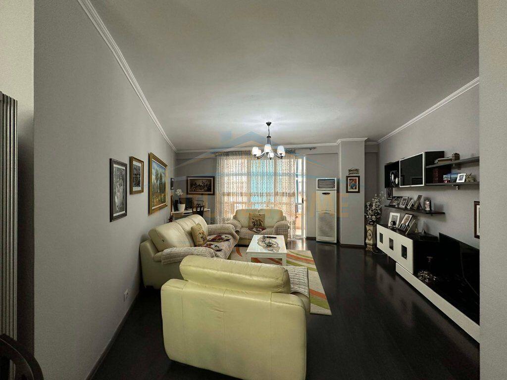 Apartment 2+1 for Sale, Unaza e Re