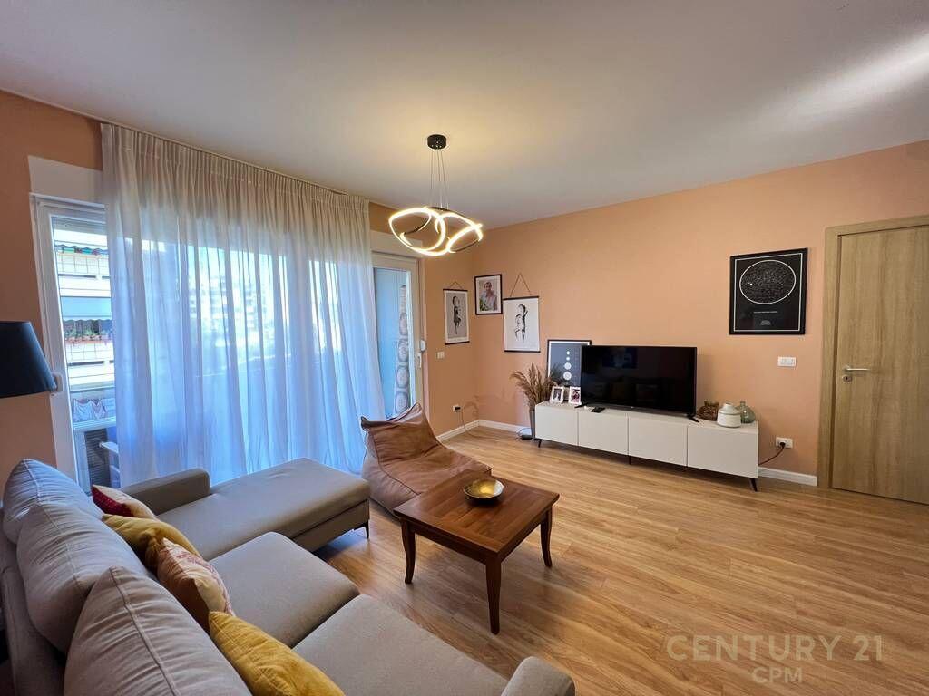 BARRICADES STREET, 2+1+2 APARTMENT FOR SALE