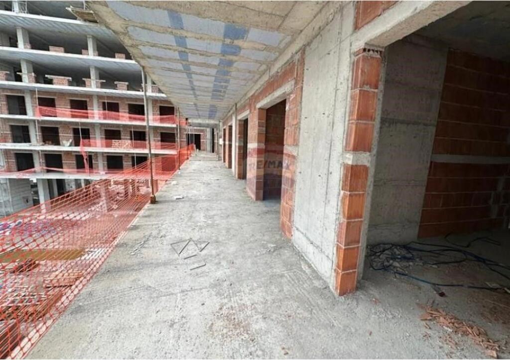 Appartamento - In Vendita - Ex Campo di Aviazione, Tirana (ID: 530191031-717)