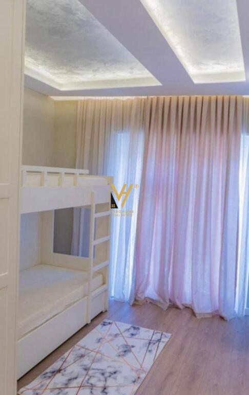 AFFITTASI APPARTAMENTO 2+1+2 A KODRA E DIELLIT 850 EURO