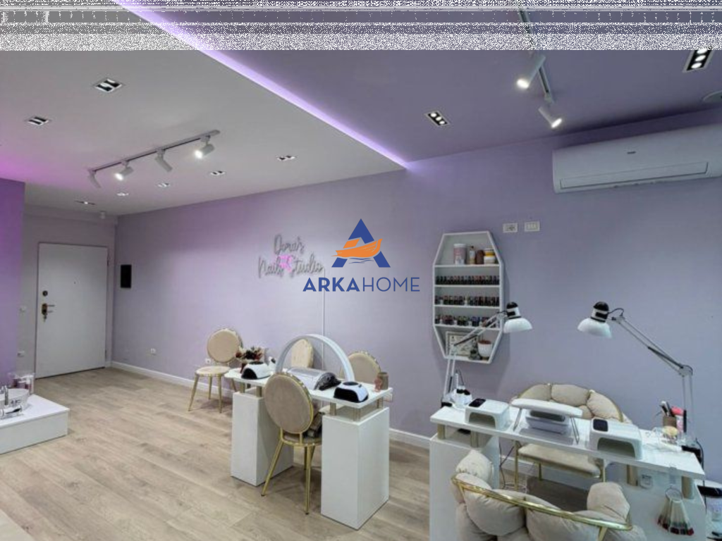 LOCALE COMMERCIALE IN AFFITTO 40M2 "LIQUIDO SECCO" 600 EURO