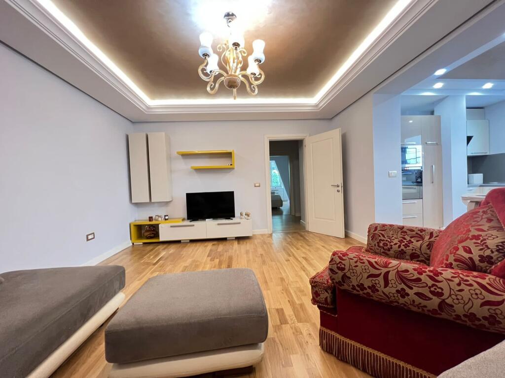 AFFITTASI APPARTAMENTO 2+1 CENTRO 950 EURO