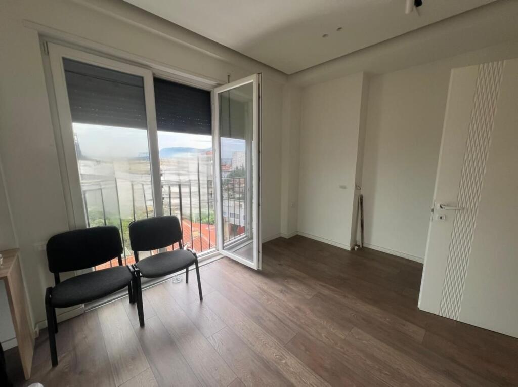🏡 Apartment 3+1 for sale at 21 Dhjetori