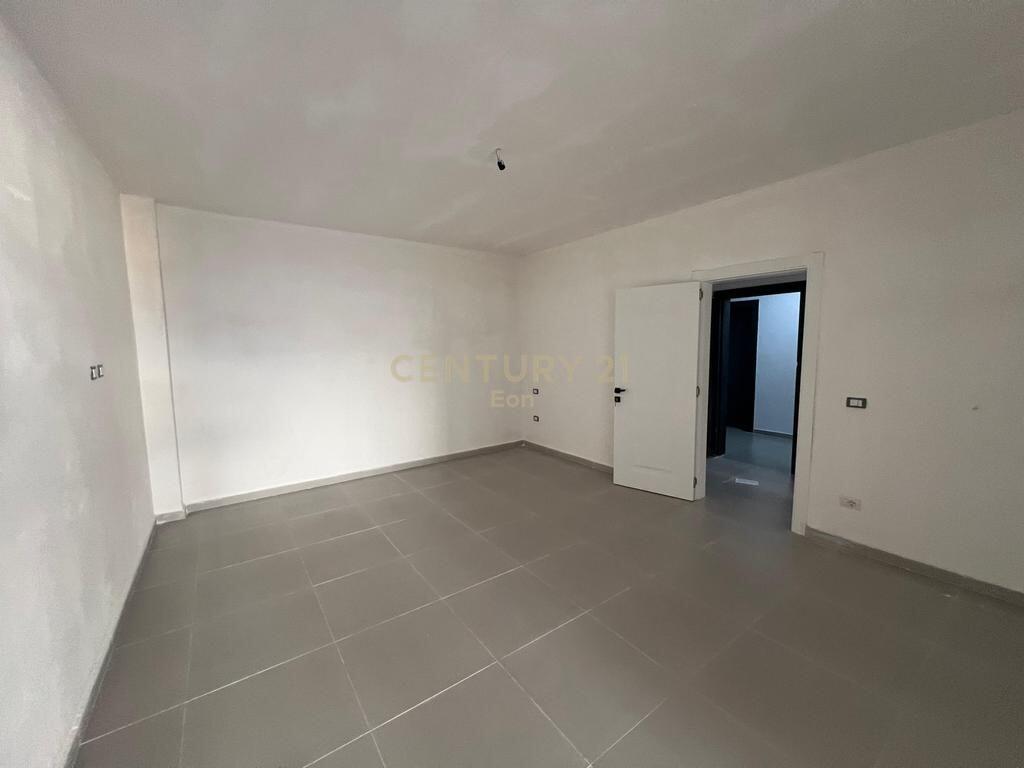 Apartment 1+1 for Sale in Golem!