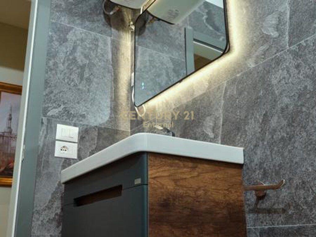 Apartment 1+1 for rent in Bllok!