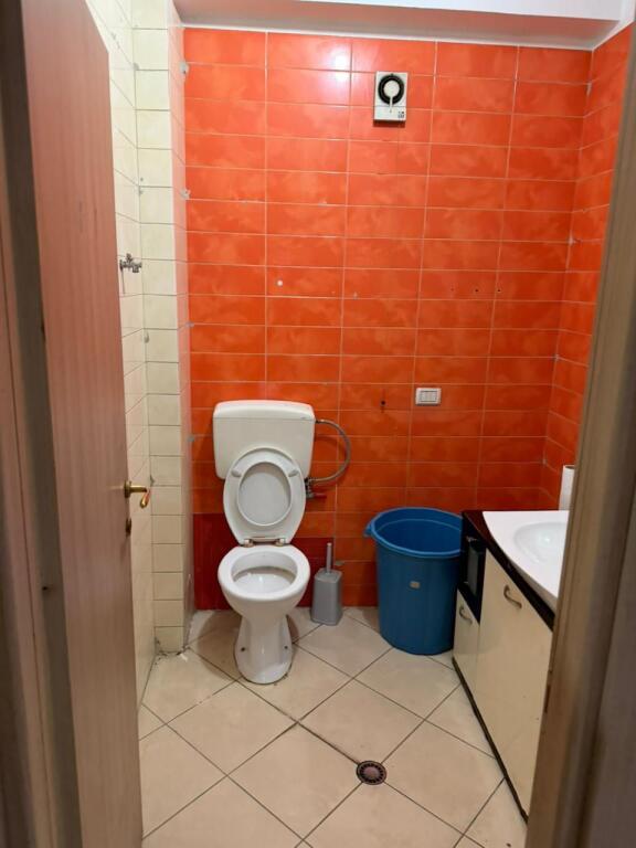 Apartament me qera 2+1 📍Rruga Kavajës (prane Condor Center)
