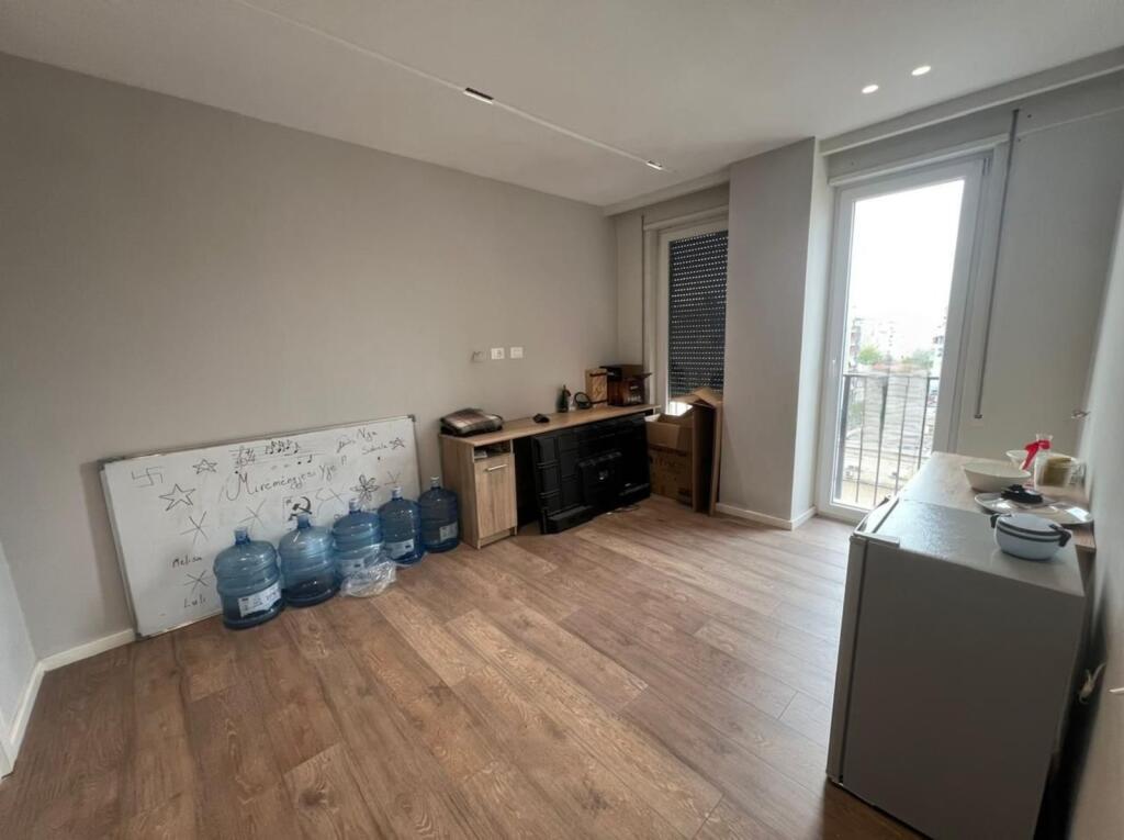 🏡 Apartment 3+1 for sale at 21 Dhjetori
