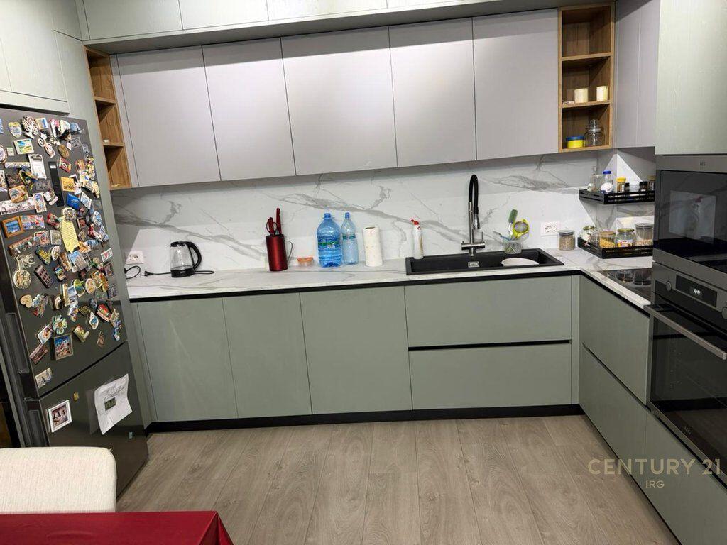 Apartament modern 2 + 1 ne Ali Demi 225,000 €