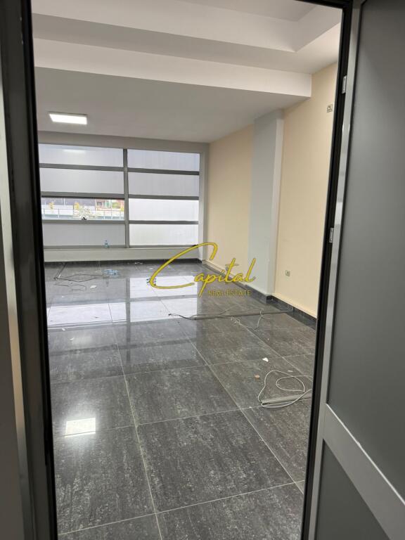 BUSINESS PREMISES FOR RENT 75 M2 ASTIR 60,000 LEKE