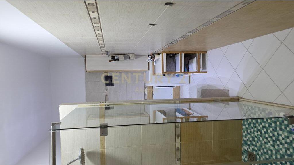 Appartamento 2+1+2 balconi in vendita in Vasil Shanto 230.000 €