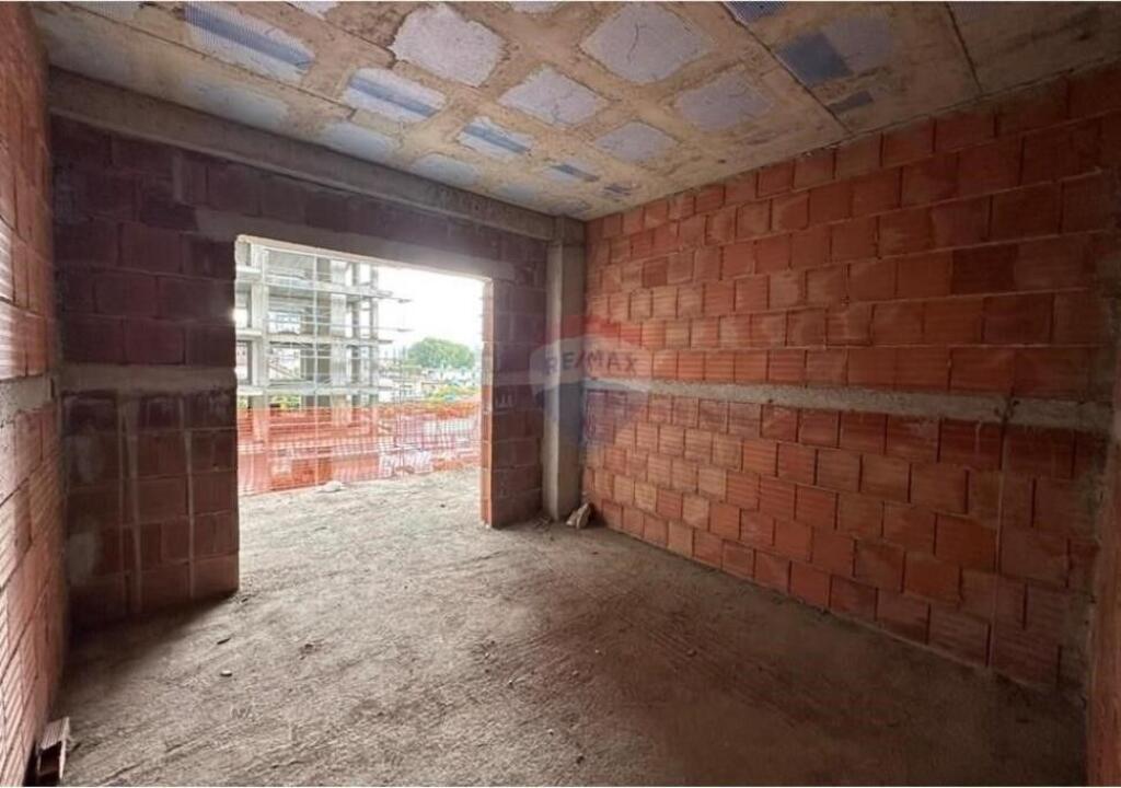 Appartamento - In Vendita - Ex Campo di Aviazione, Tirana (ID: 530191031-717)