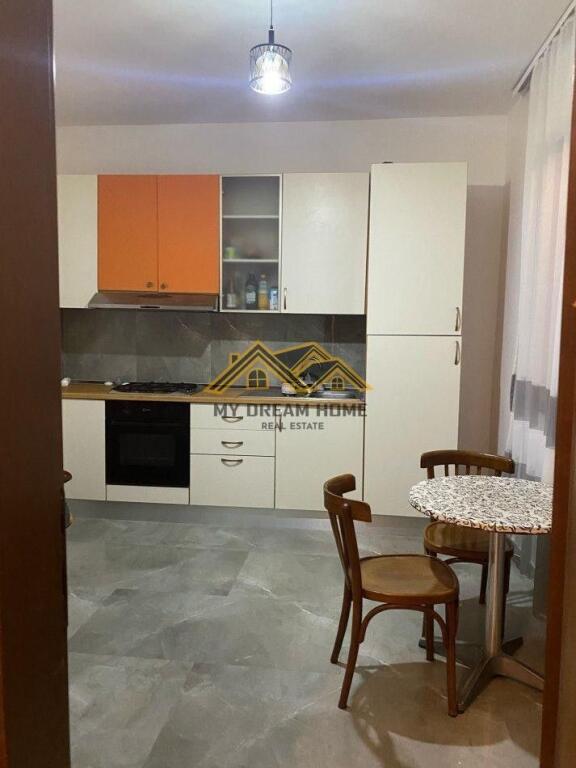 FOR RENT 1ST FLOOR OF A VILLA NEAR THE COURT