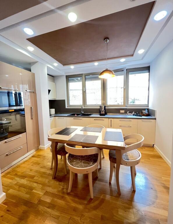 AFFITTASI APPARTAMENTO 2+1 CENTRO 950 EURO