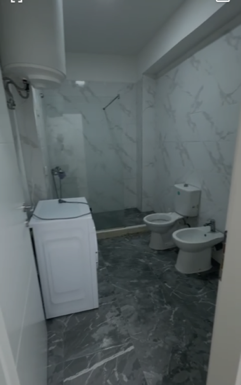 Vendesi in vendita 2+1 a Fresk