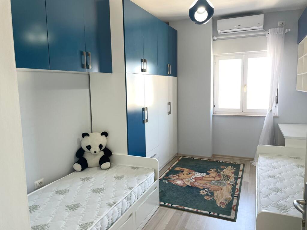 🏡 Affittasi appartamento moderno 2+1+2 – Centro Tirana