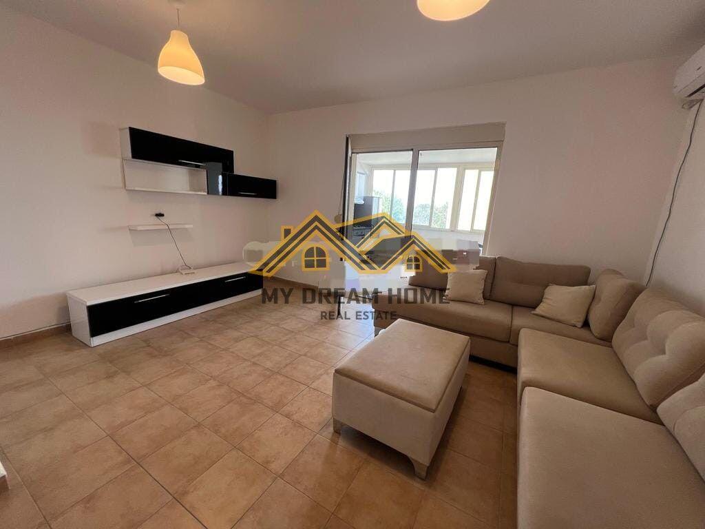 VENDESI APPARTAMENTO 1+1 CON CUCINA SEPARATA +VERANDA A PLEPA COMPLESSO ROTONDO !