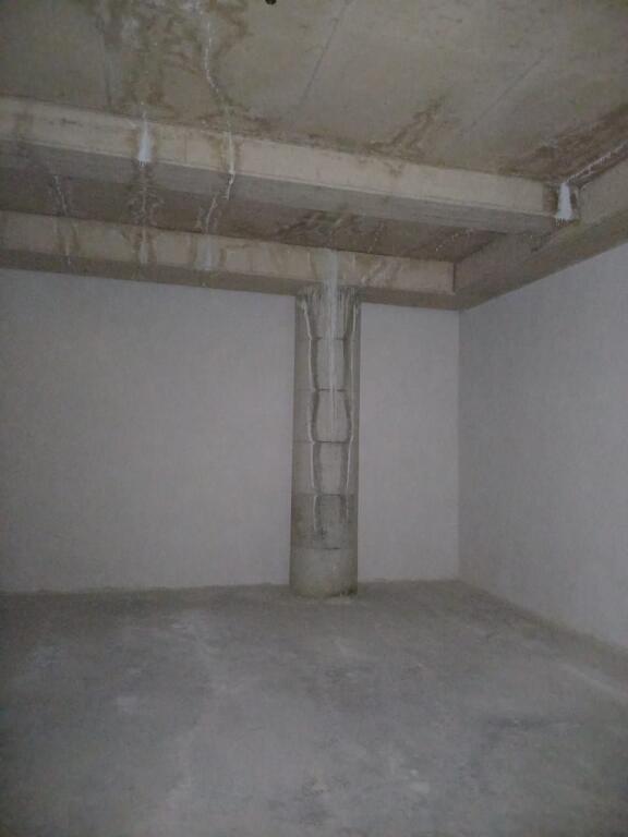 Jepet me qira magazinë – 156 m²