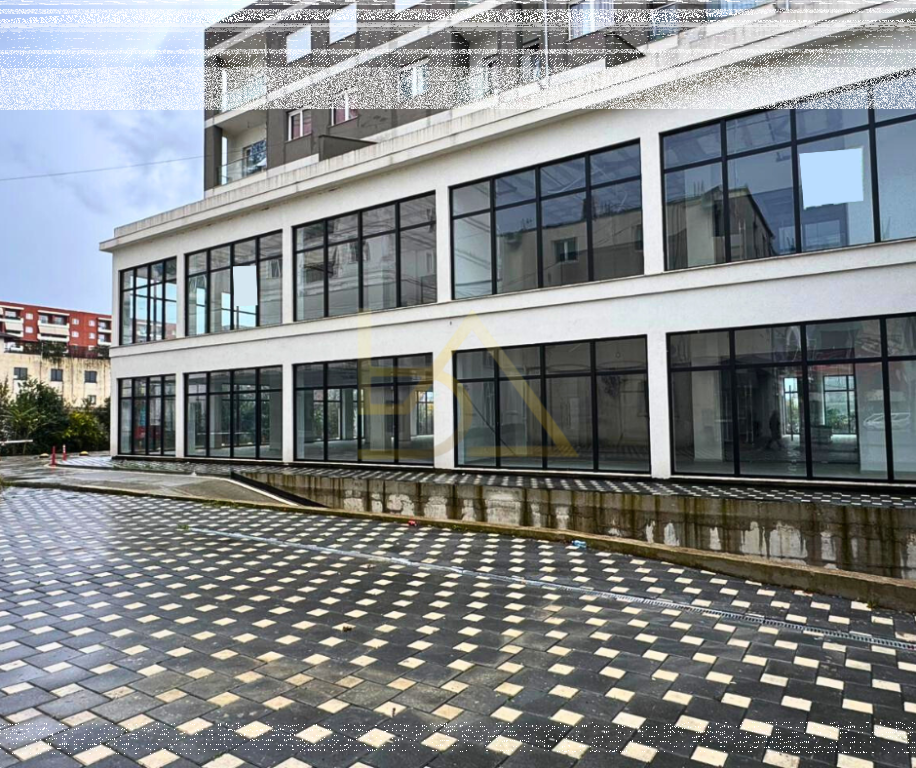 Ambient Biznesi me Qira – Kamëz, Tiranë