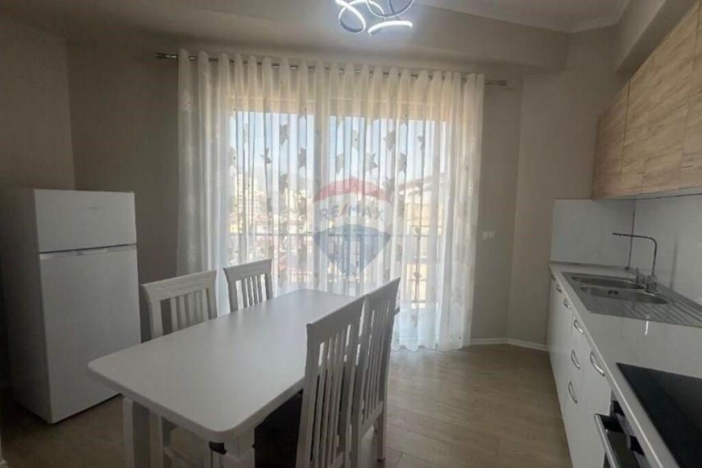 Jepet me qira apartament 1+1 pranë Vilës Gold – Rruga e Dibrës