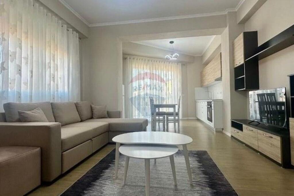 Jepet me qira apartament 1+1 pranë Vilës Gold – Rruga e Dibrës