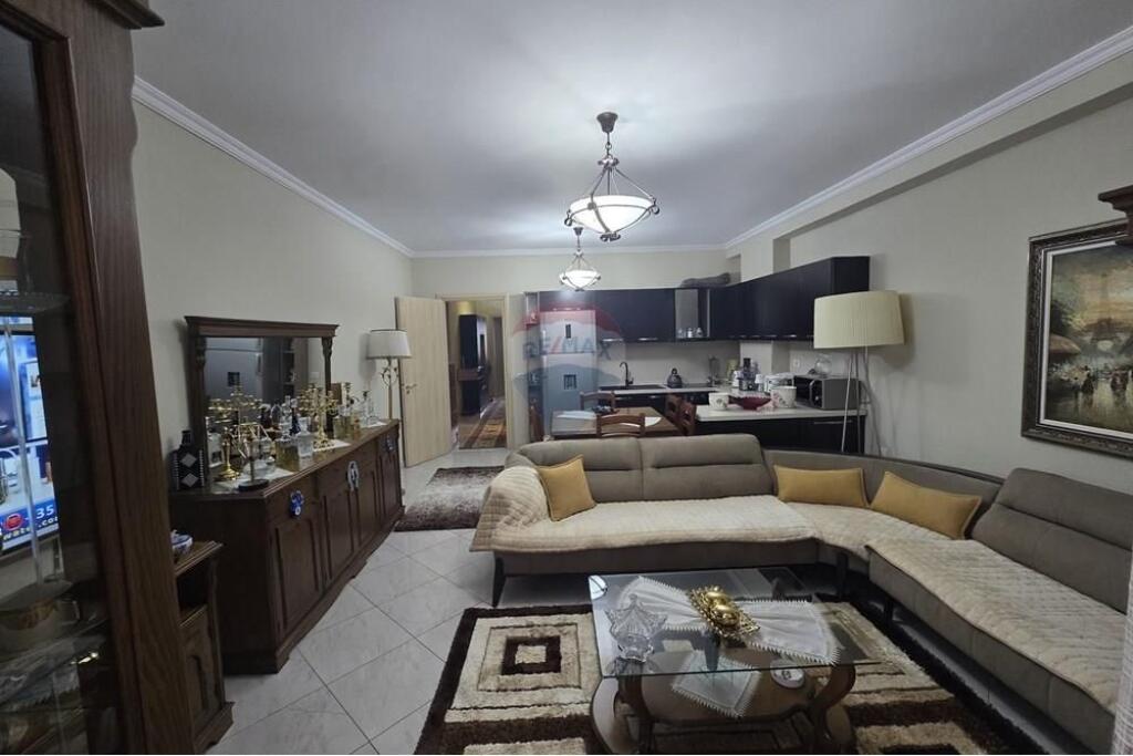 Apartament ne shitje 2+1 Astir, Vila L.