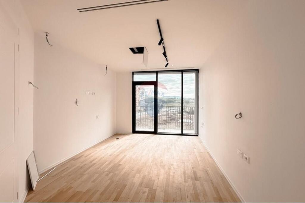 APARTAMENT 2+1 ME PAMJE LIKU