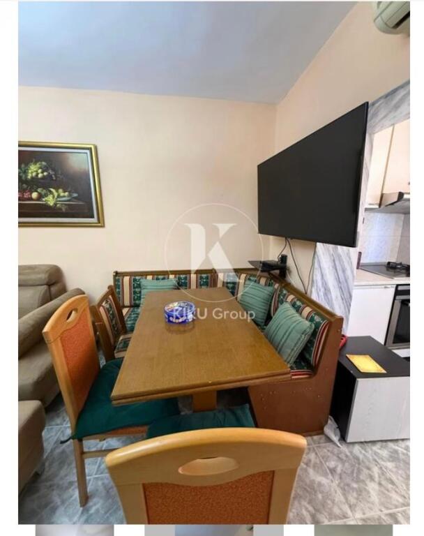 2+1, furnished, 4th floor, building without elevator, near Red School, 500 euros