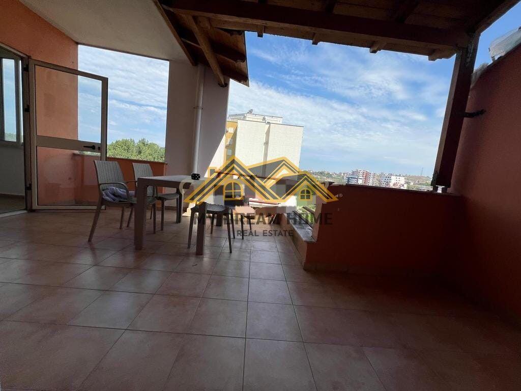VENDESI APPARTAMENTO 1+1 CON CUCINA SEPARATA +VERANDA A PLEPA COMPLESSO ROTONDO !