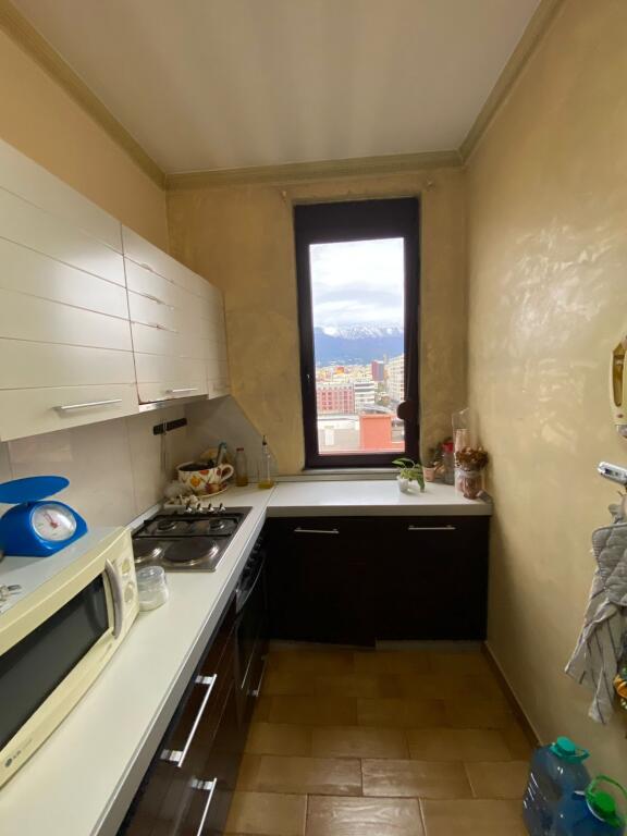Appartamento 2+1+2 bagni +2 balconi in affitto!