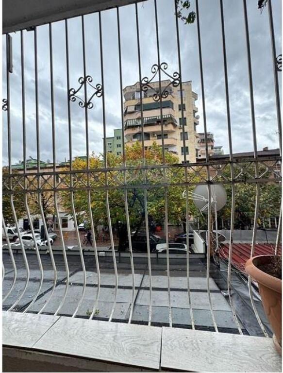Apartment for rent 3+1 in the Blloku area, Tirana