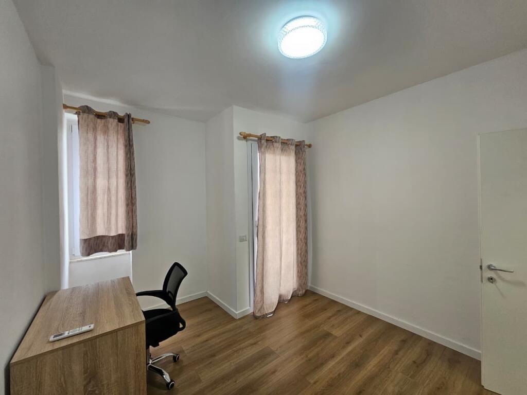 Apartament 3+1 me qira tek Fusha e Aviacionit!