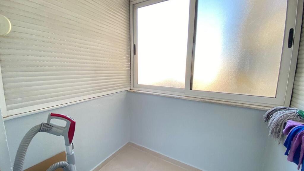 2+1,furnished on Barrikadave street,700 thousand lek