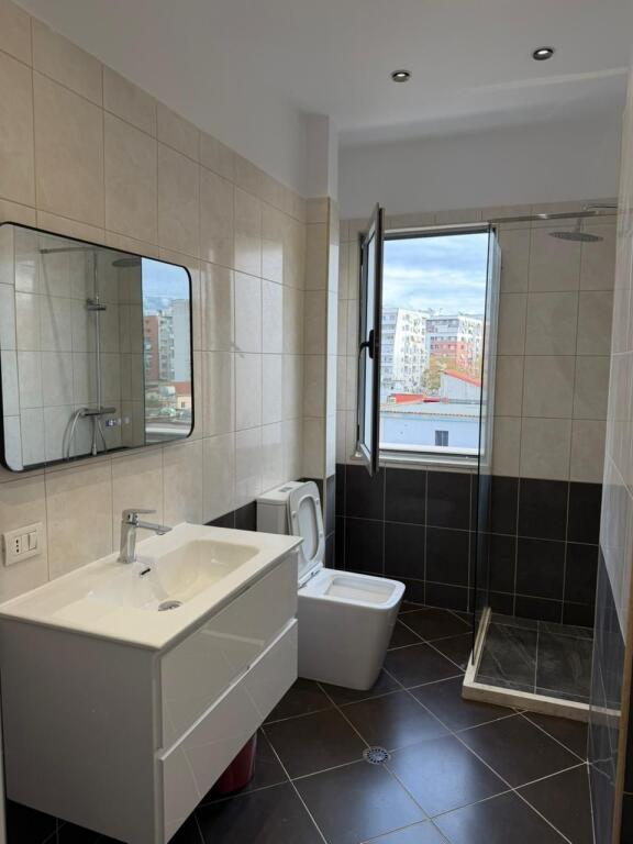 📍 Shitet Apartament 1+1 – Astir, Pallati Nela 5  