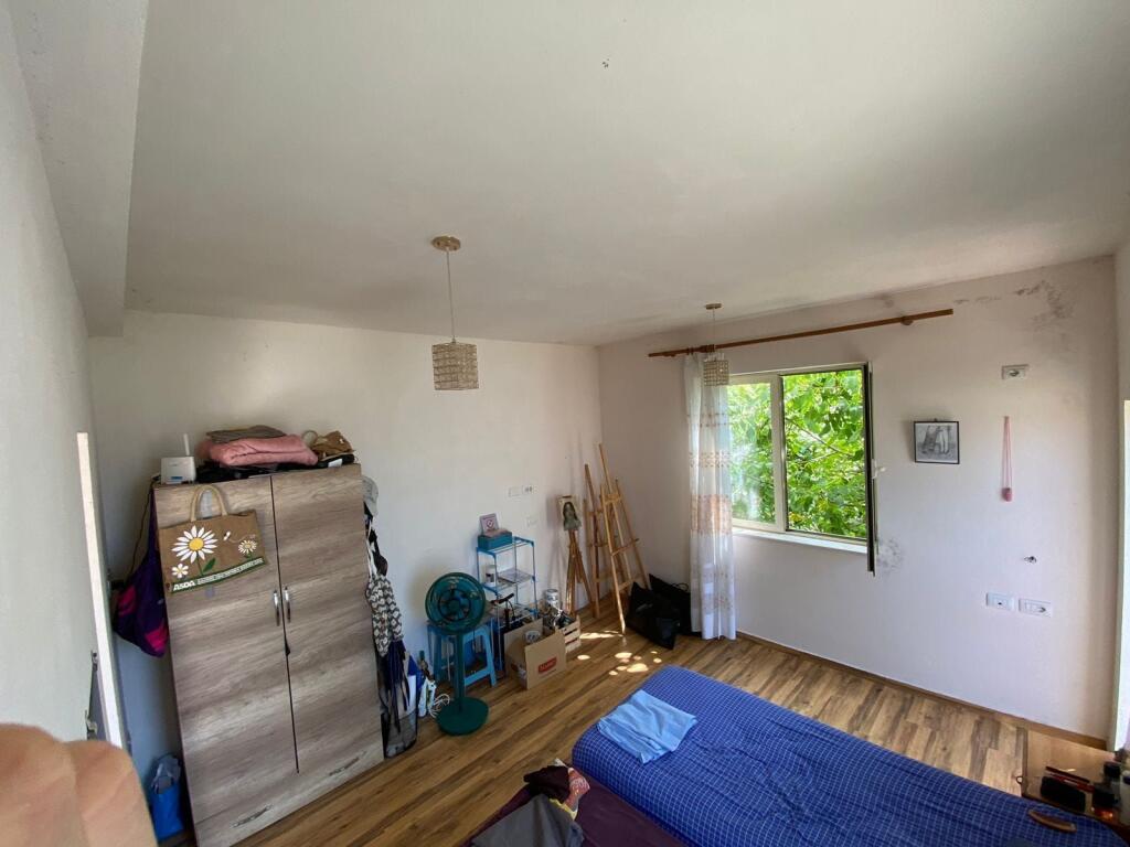 APPARTAMENTO 1+1. 30000 LEKE. EX MERCATO ELETTRICO.
