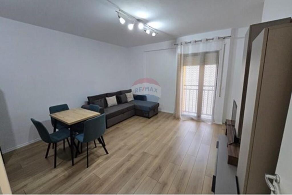 Apartment 1+1+parking for rent near the Ballet School.