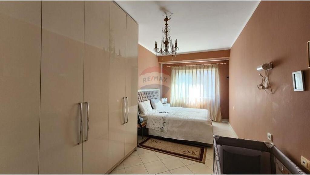- Apartament 2+1 ne Yzberisht