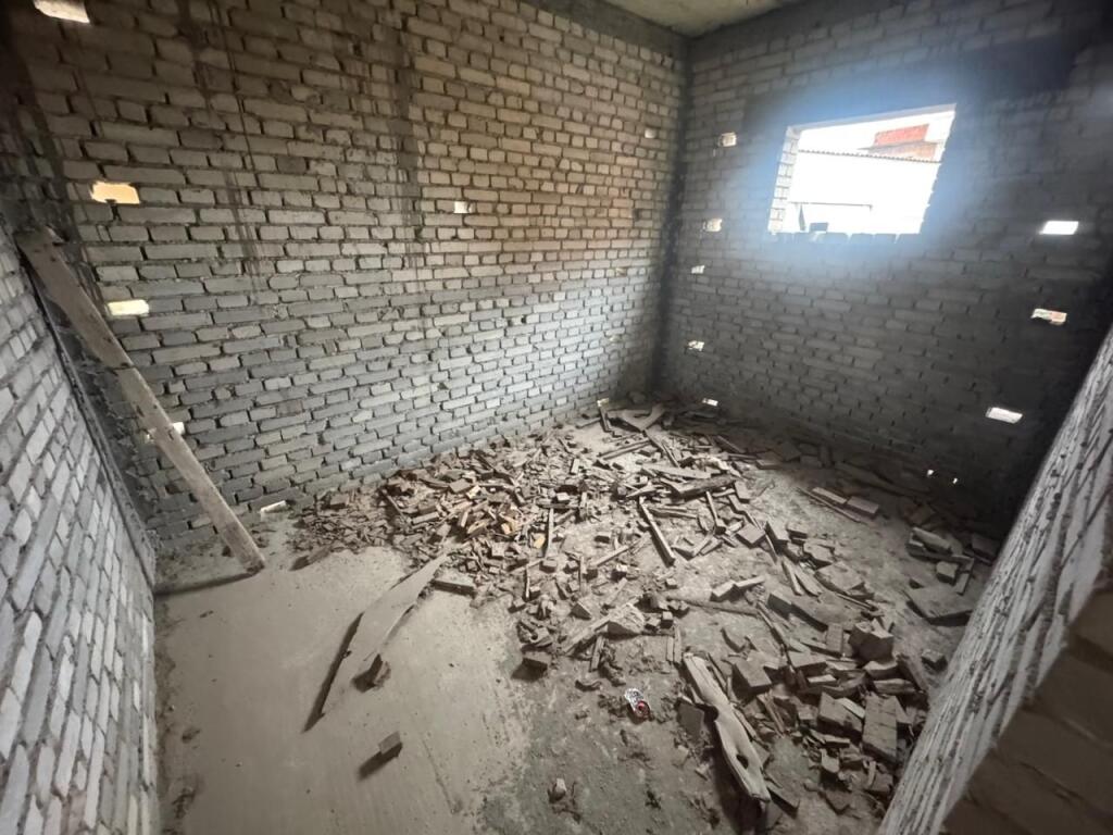 Shitet ndërtesë 3-katëshe ,  Rruga Nuri Kello, pranë Rrugës Jordan Misja