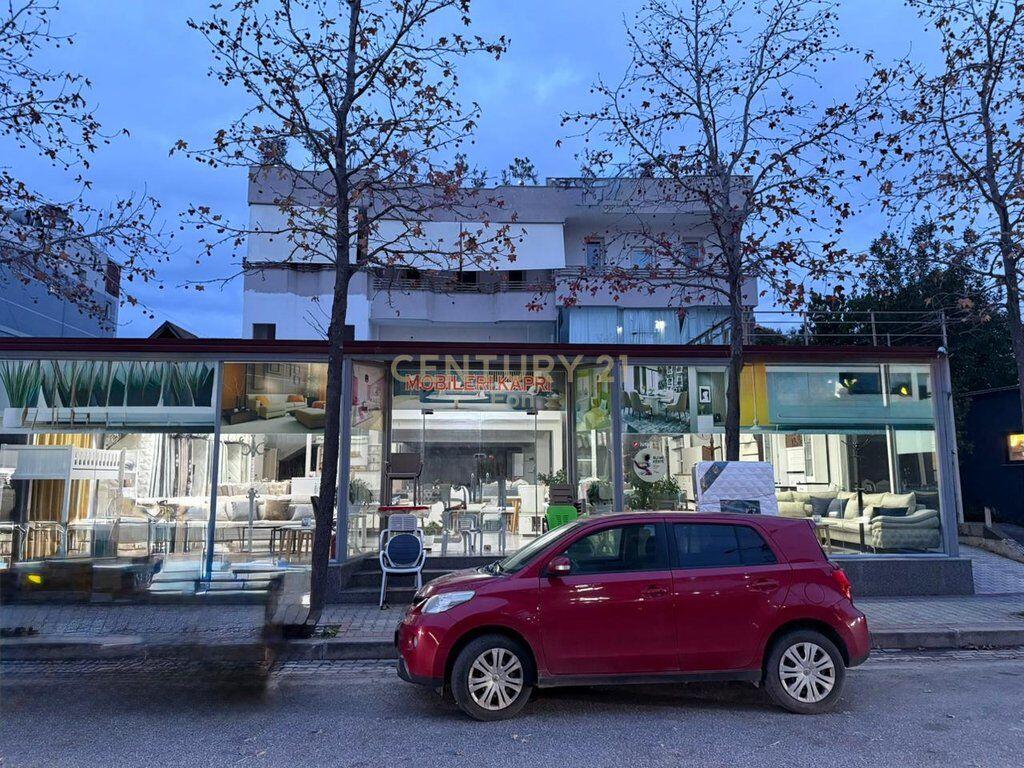 BUILDING+BUSINESS UNIT FOR SALE BY THE ROAD AT THE INDUSTRIAL MARKET !!!