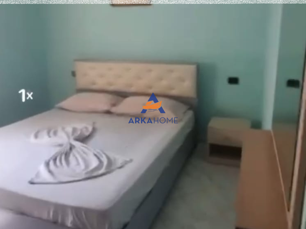 VENDESI MONOLOCALE MODIFICATO IN 1+1 "ORIKUM" IN VENDITA 65.000 EURO