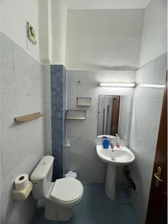 🌟 APARTAMENT 2+1 ME QIRA – ZONA E SHALLVAREVE